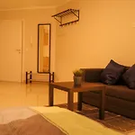 Citystyle Apartment Wifi /Parking Free